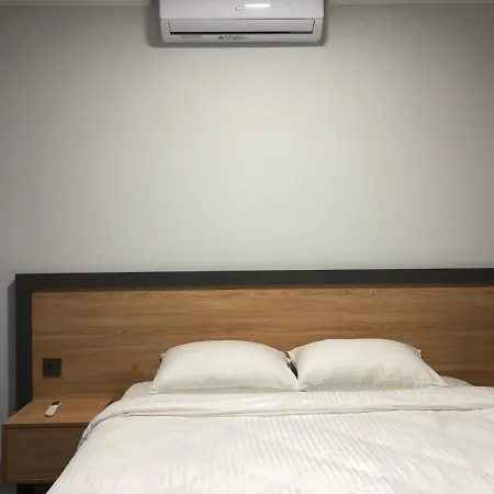 アパートホテル Sofya