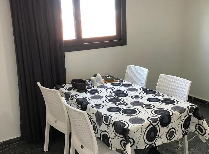 Lägenhetshotell Sofya 4*